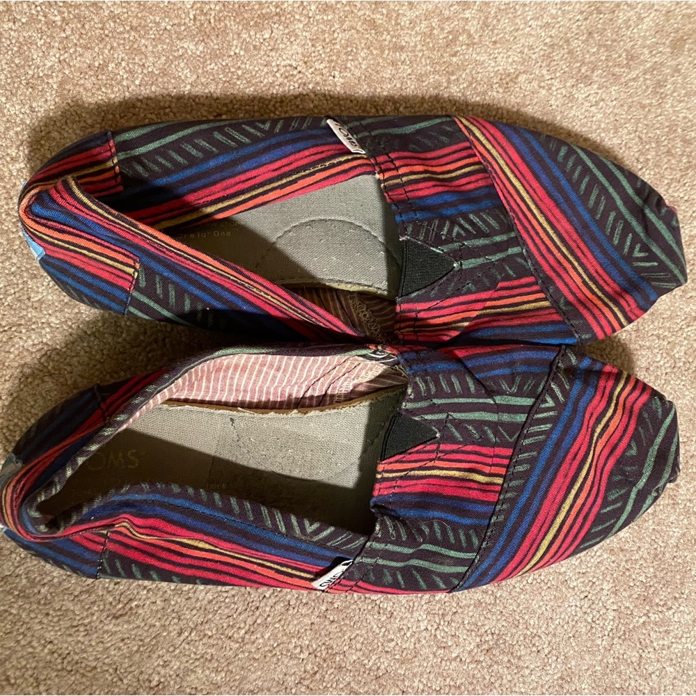 Toms Shoes - Size 10 - Gently worn
